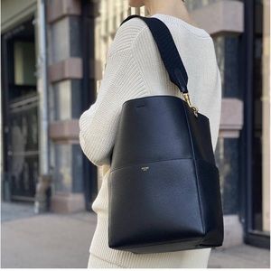 Celine Black Grained Medium Seau Sangle